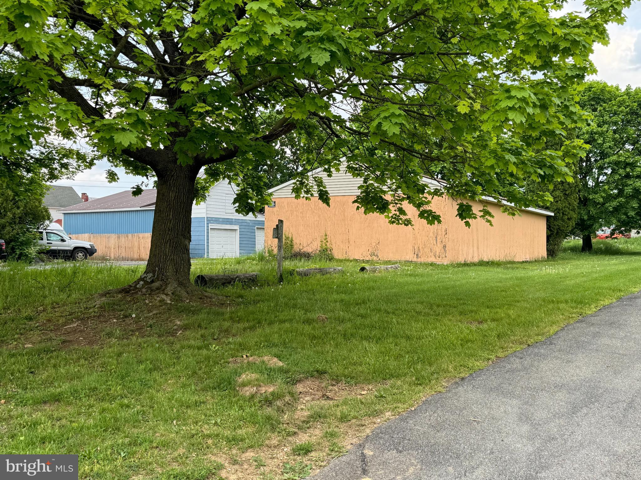 MAIDENCREEK - Residential