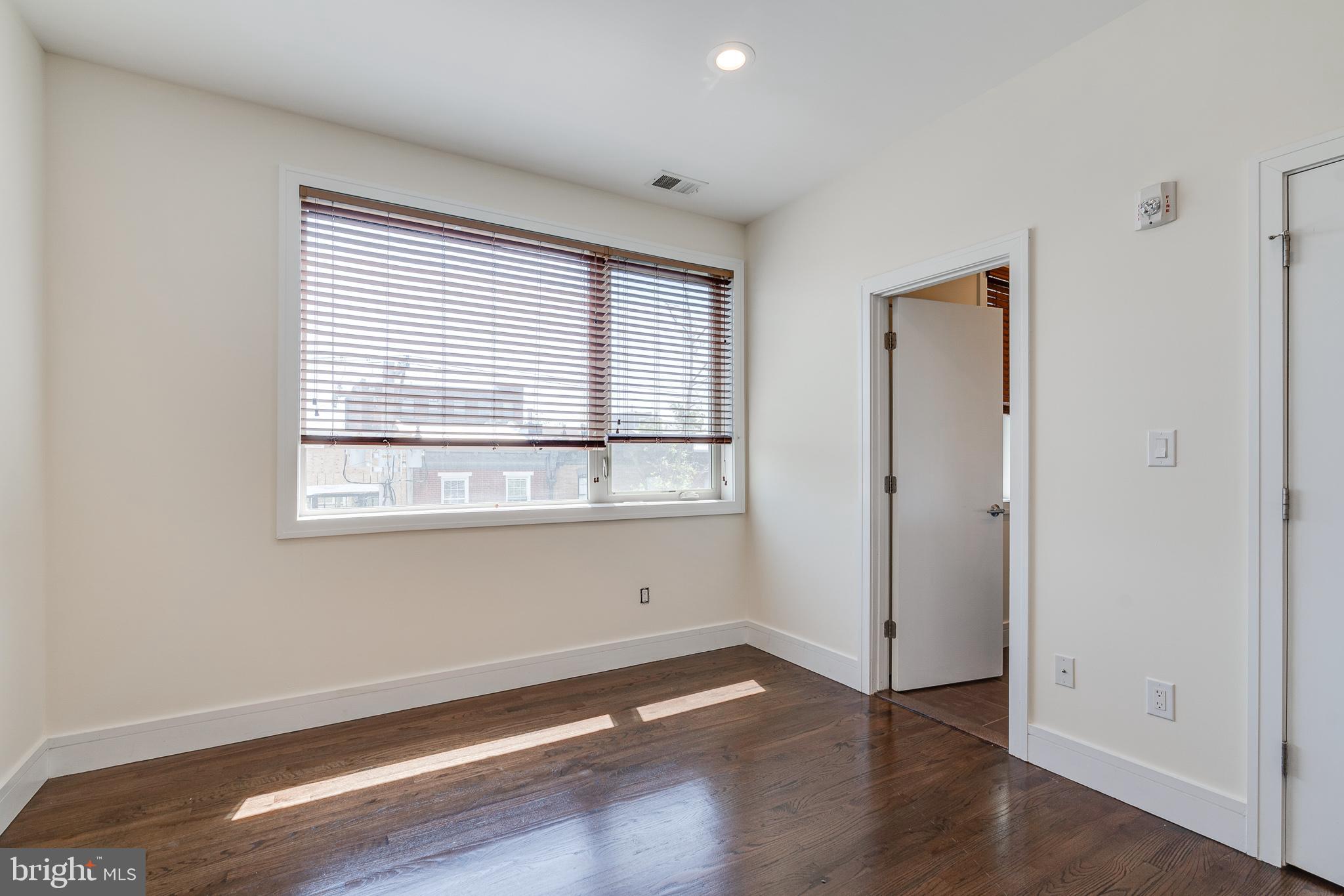 OLDE KENSINGTON - Residential