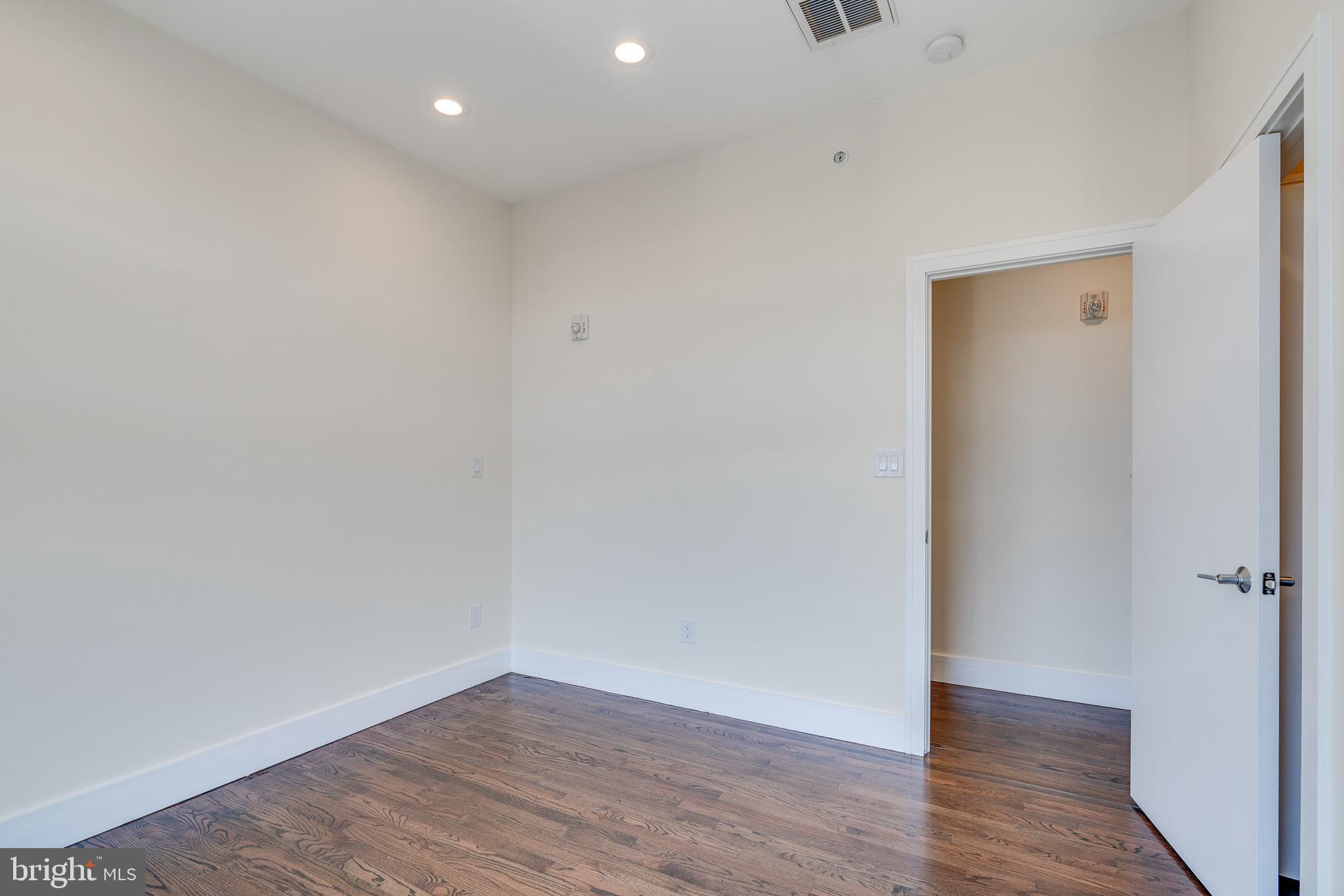 OLDE KENSINGTON - Residential