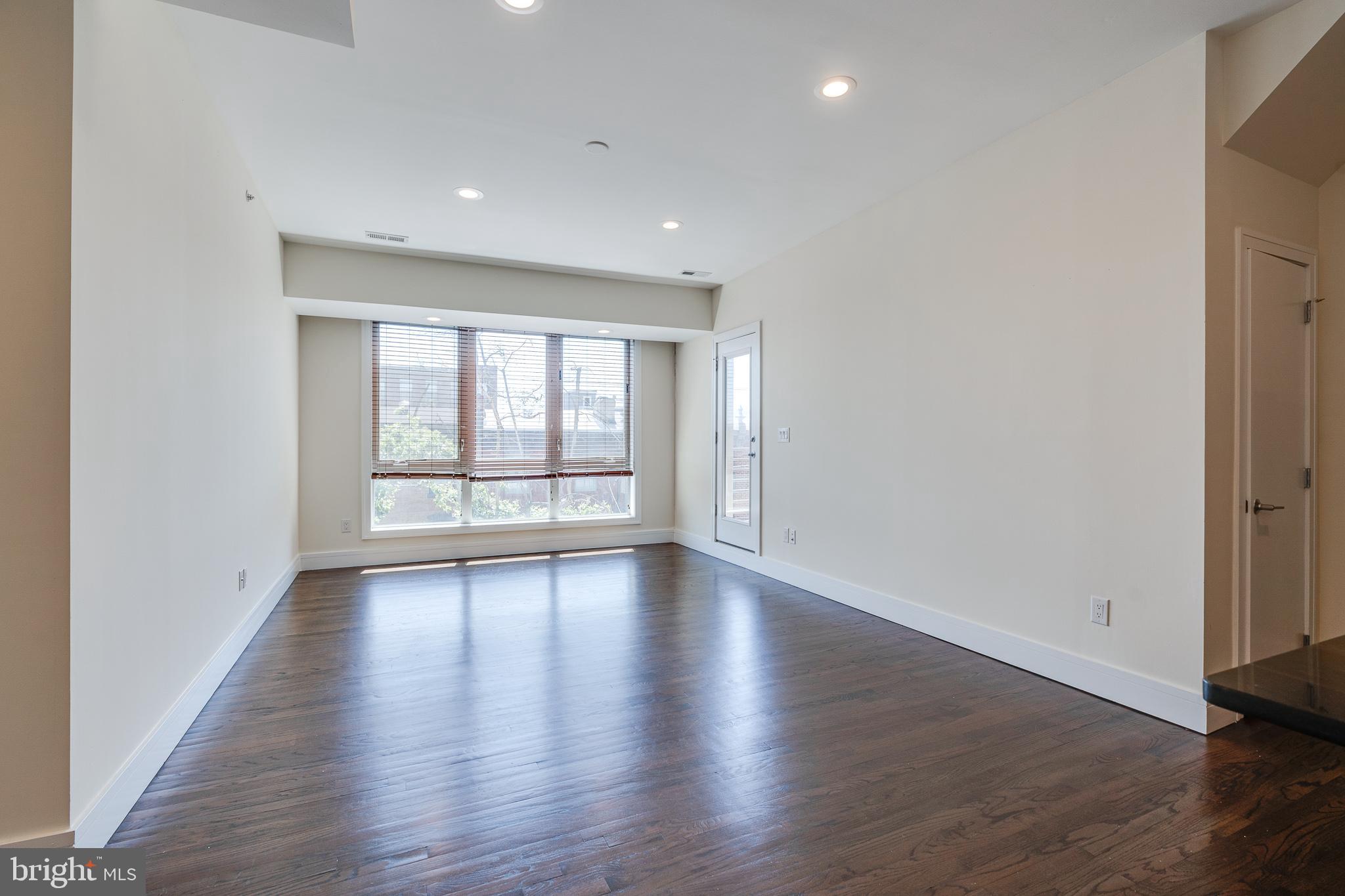 OLDE KENSINGTON - Residential