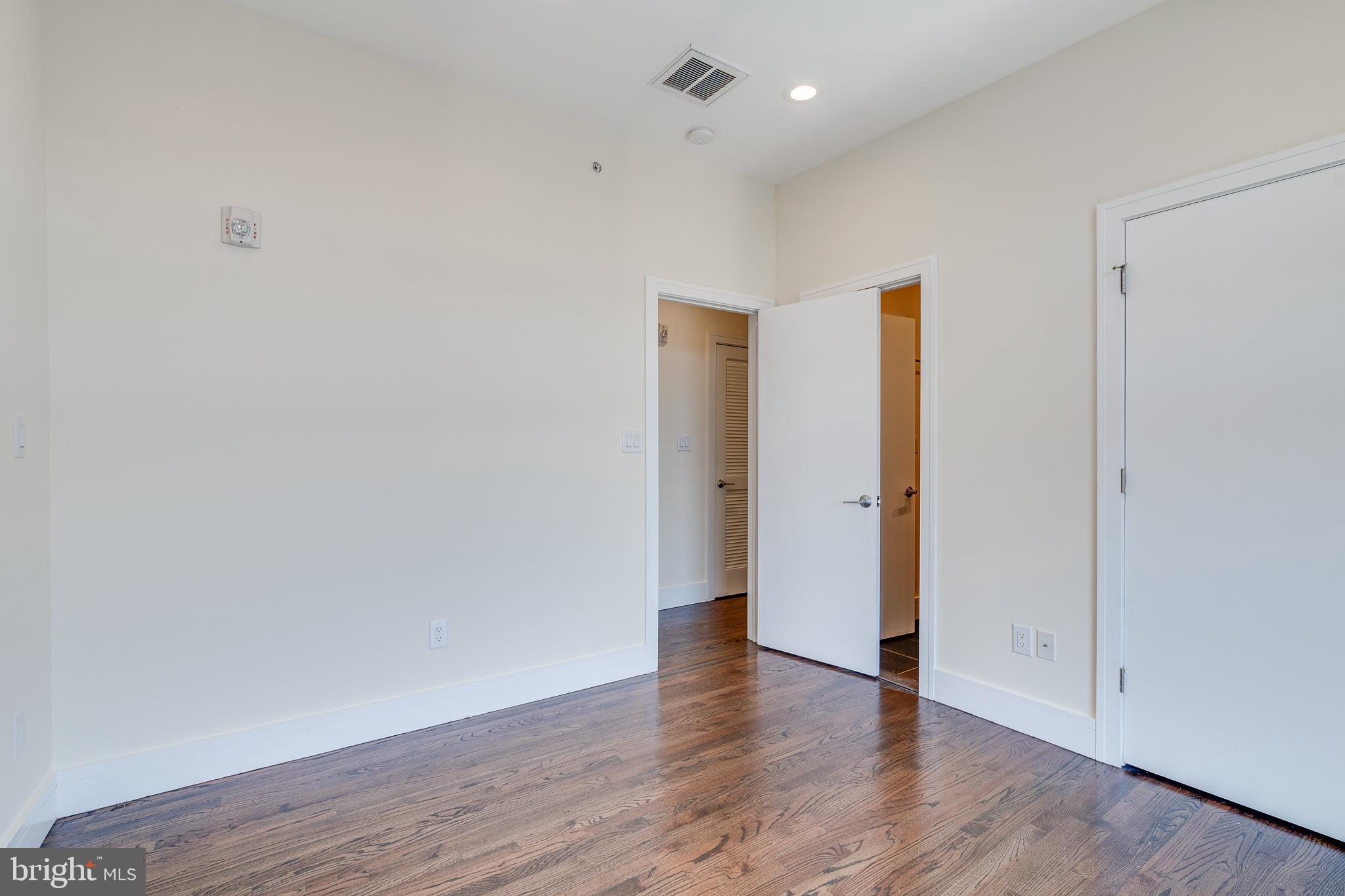 OLDE KENSINGTON - Residential