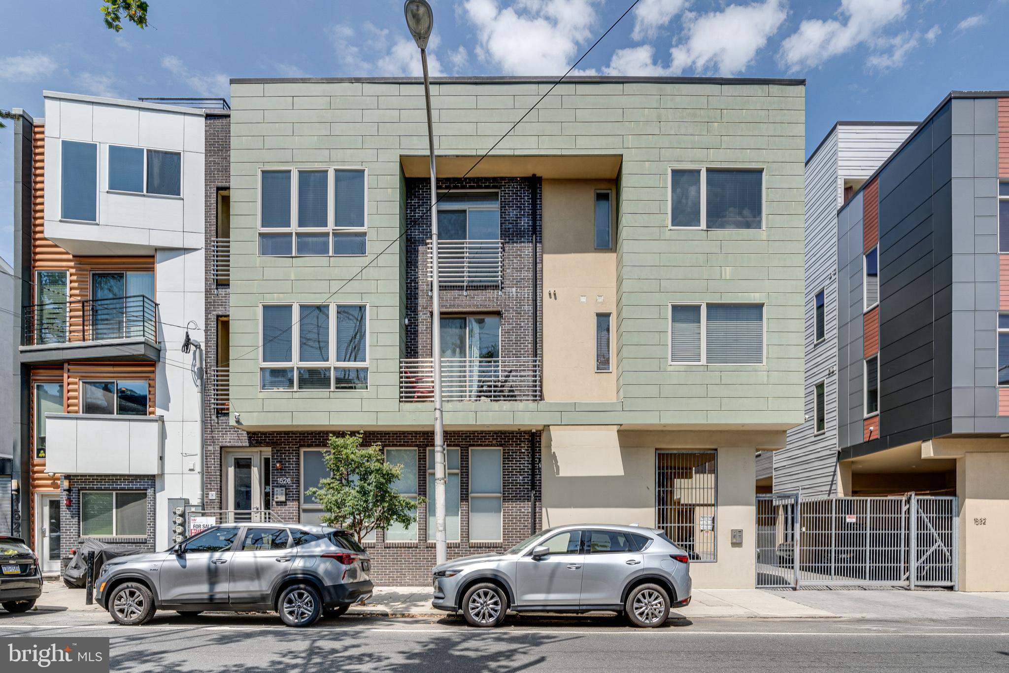 OLDE KENSINGTON - Residential