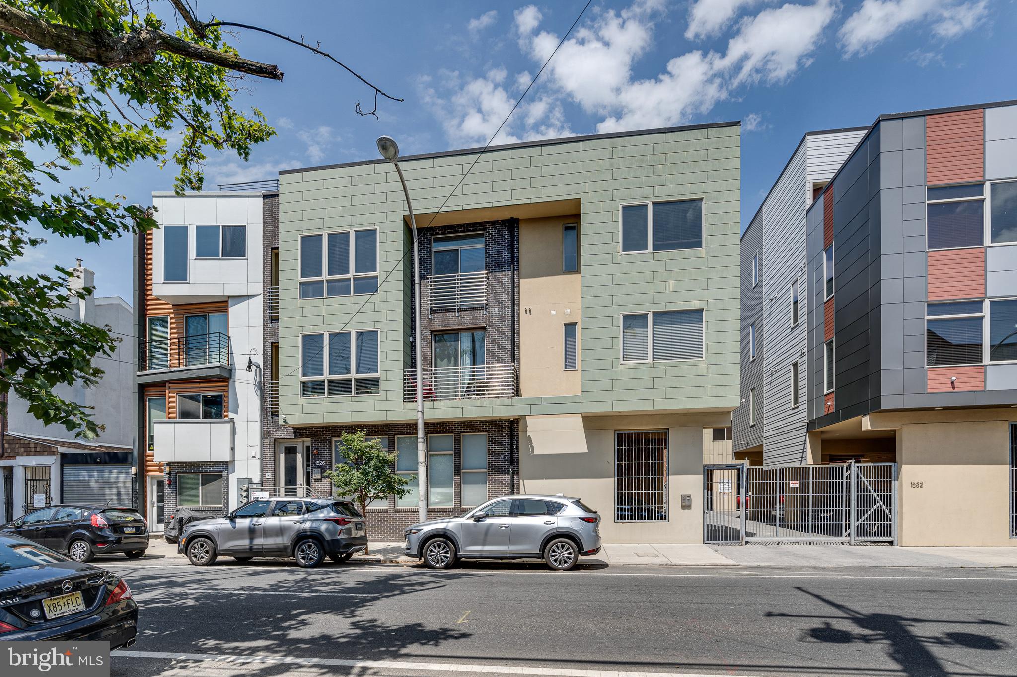 OLDE KENSINGTON - Residential