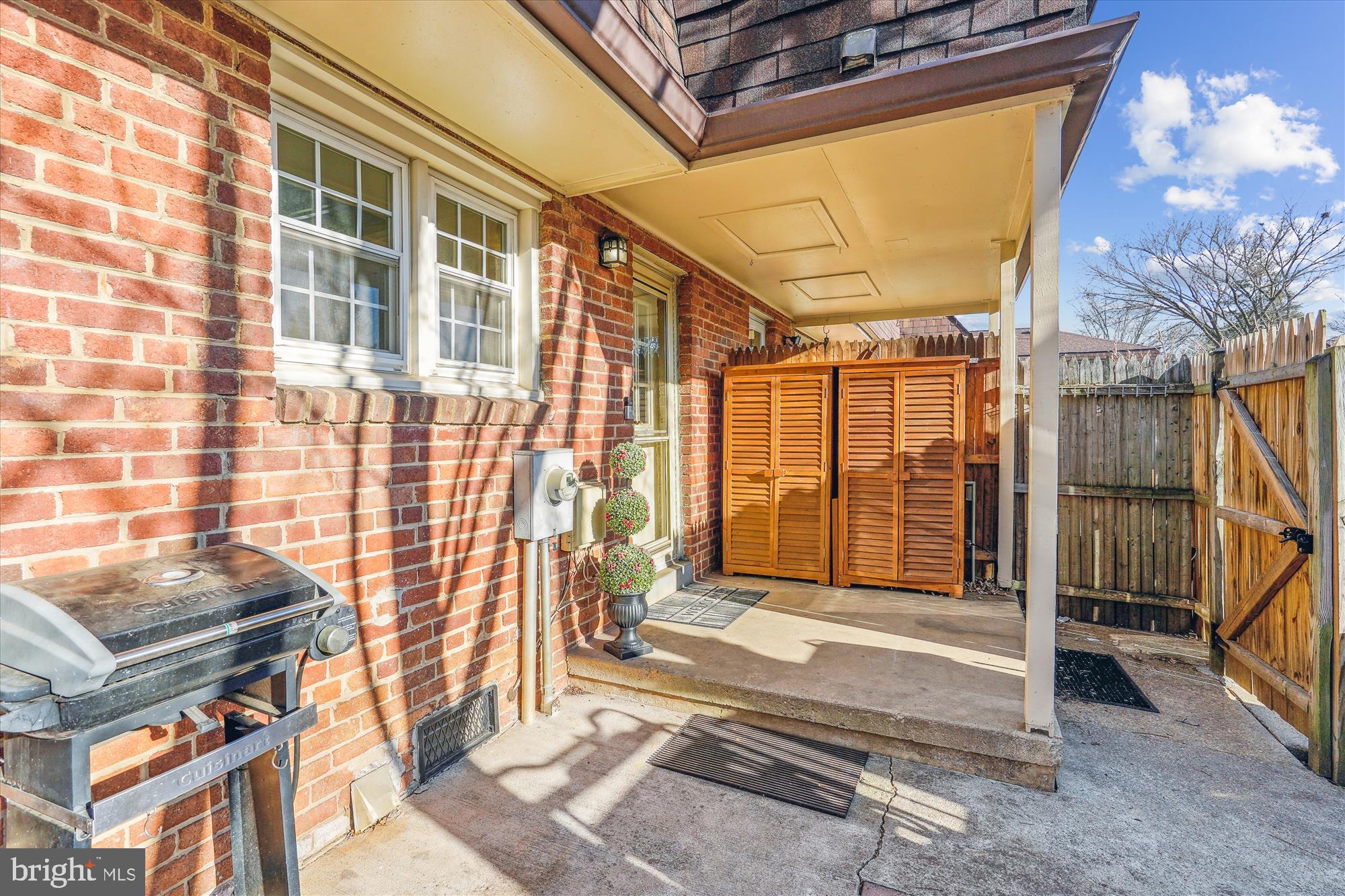 WINTER HILL - Residential