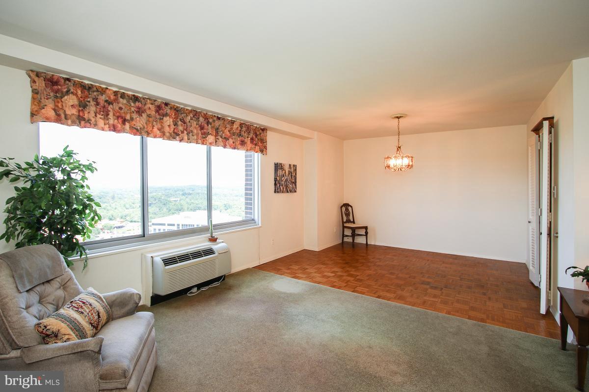 WASHINGTONIAN TOWER - Residential