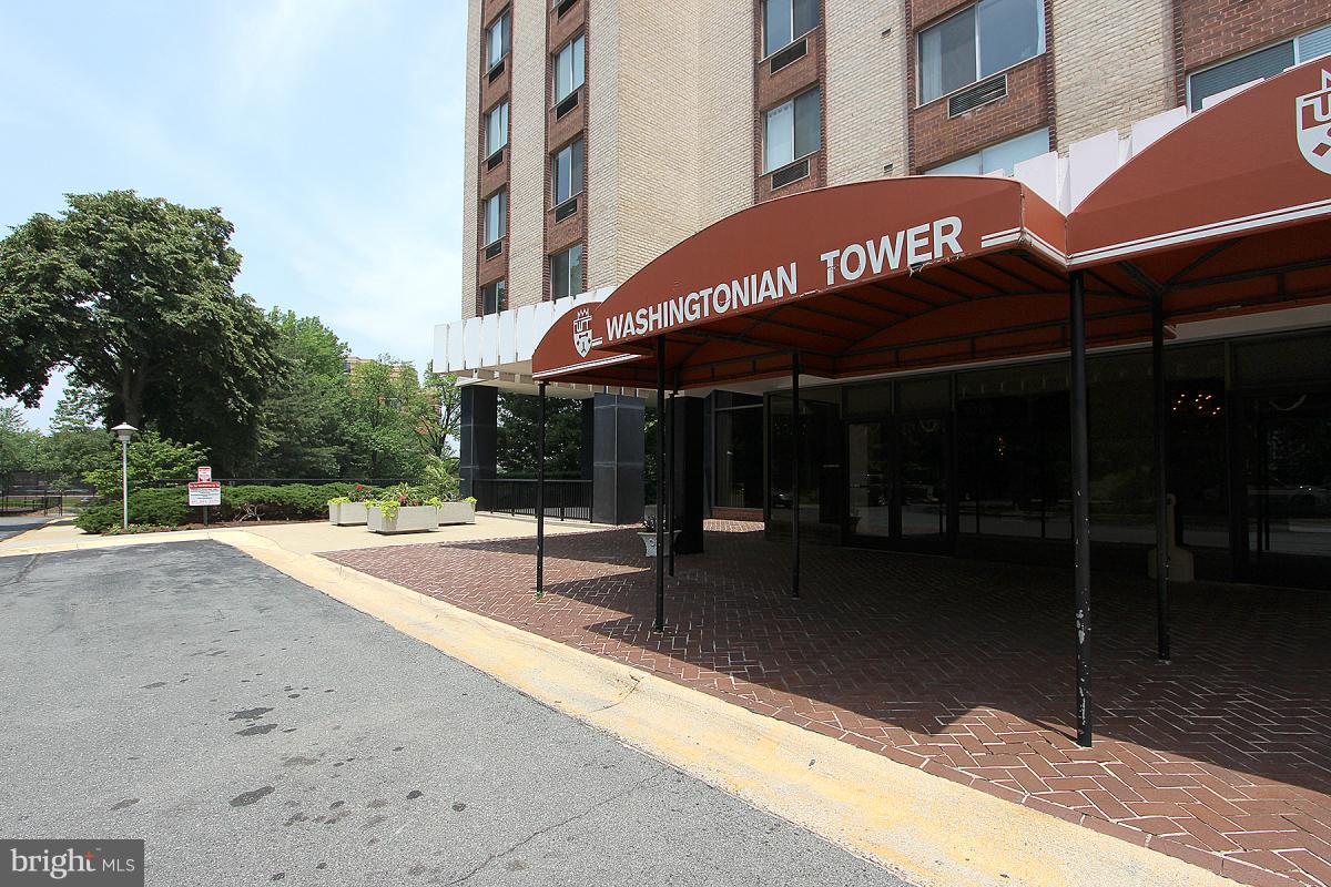 WASHINGTONIAN TOWER - Residential
