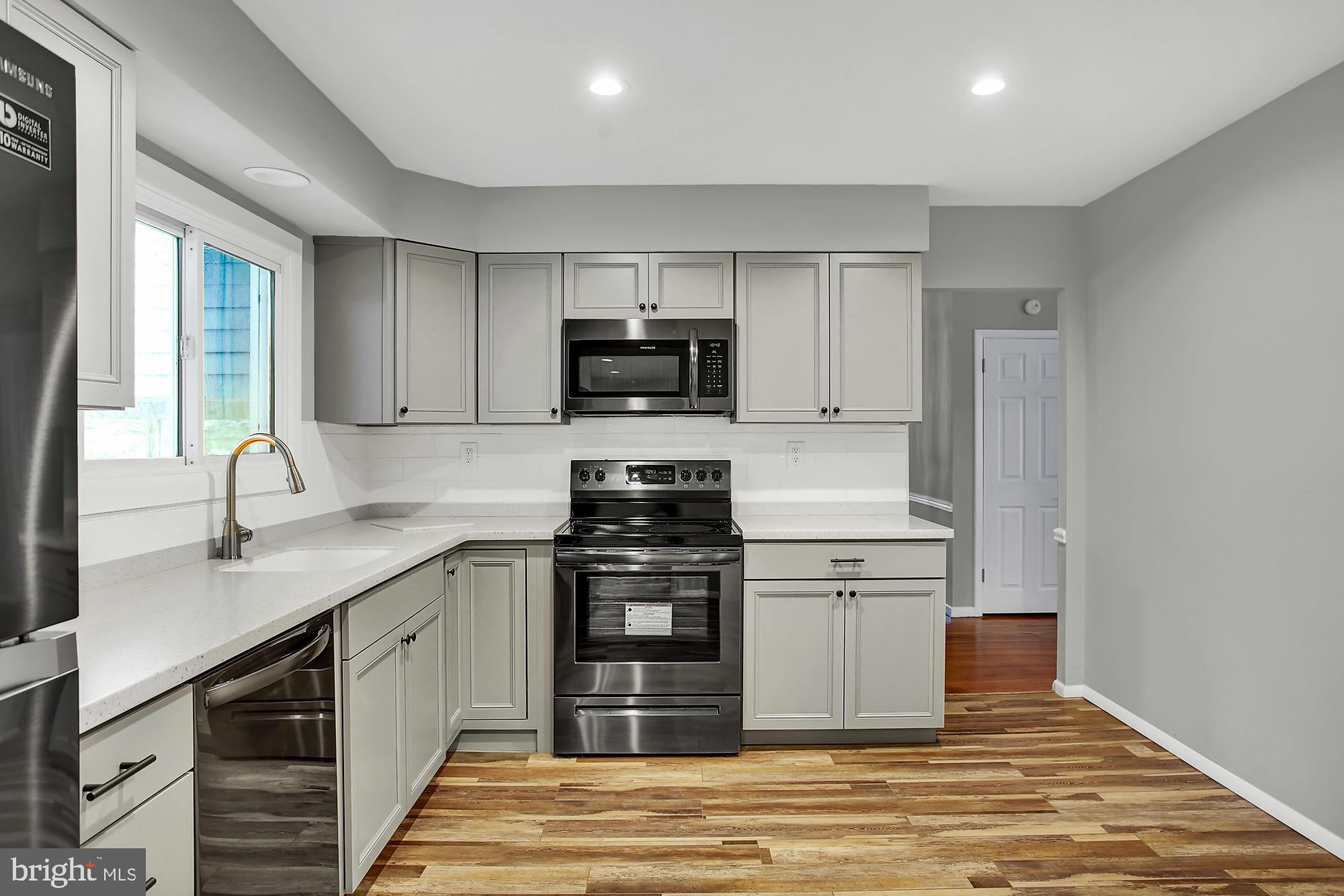 KNOWLTONWOOD - Residential