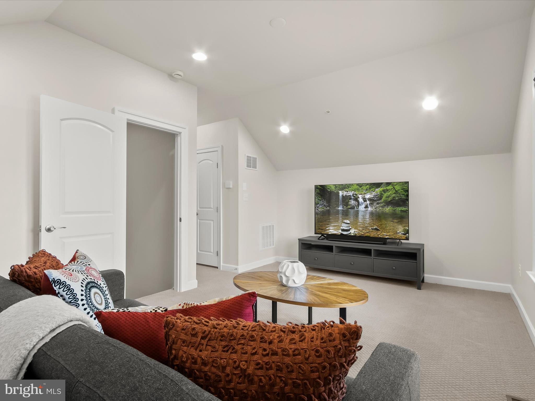 MAPLE LAWN - Residential