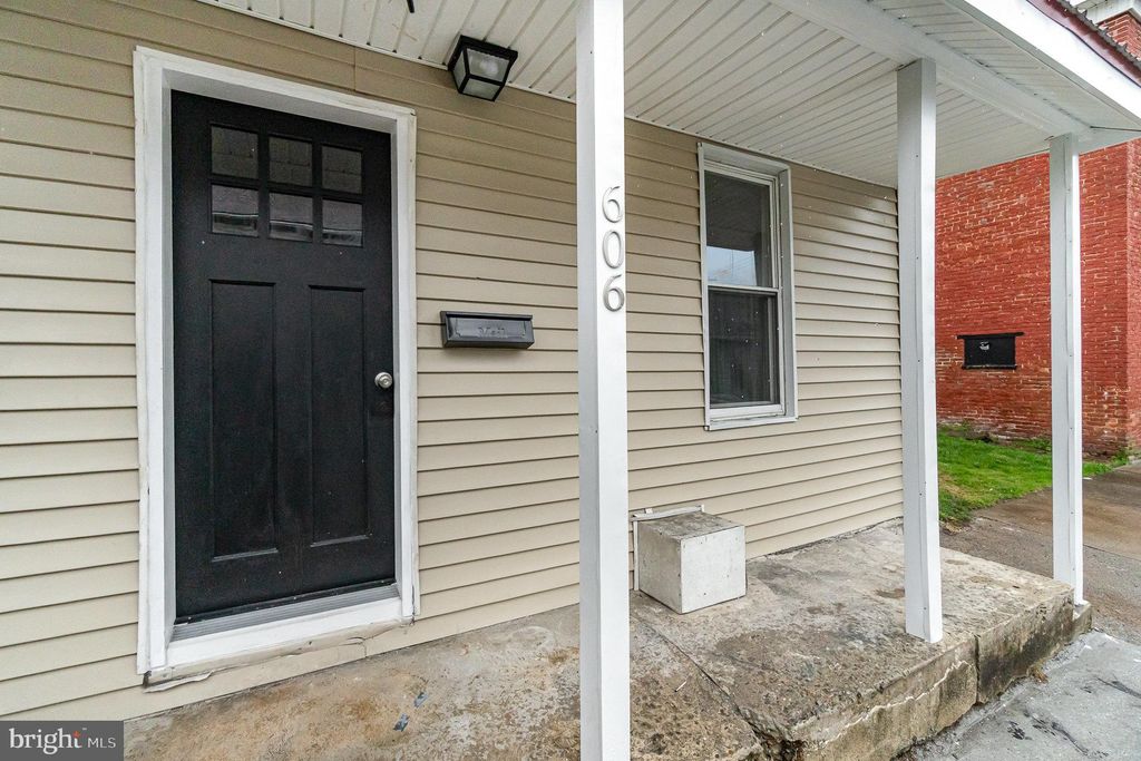 Photo of 606 North Street, LYKENS, PA 17048 (MLS # PADA2049400)