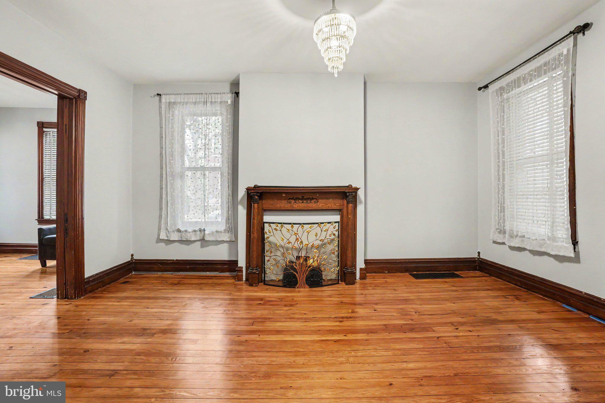 236 S WEST STREET