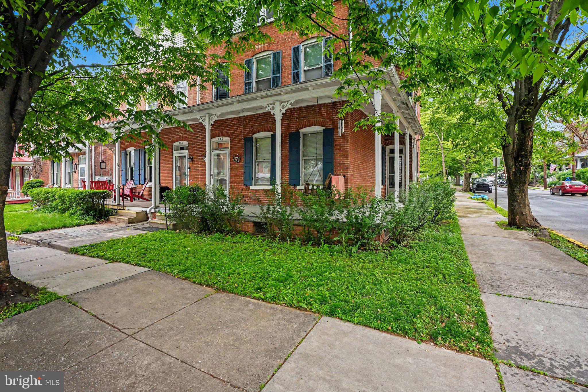 236 S WEST STREET