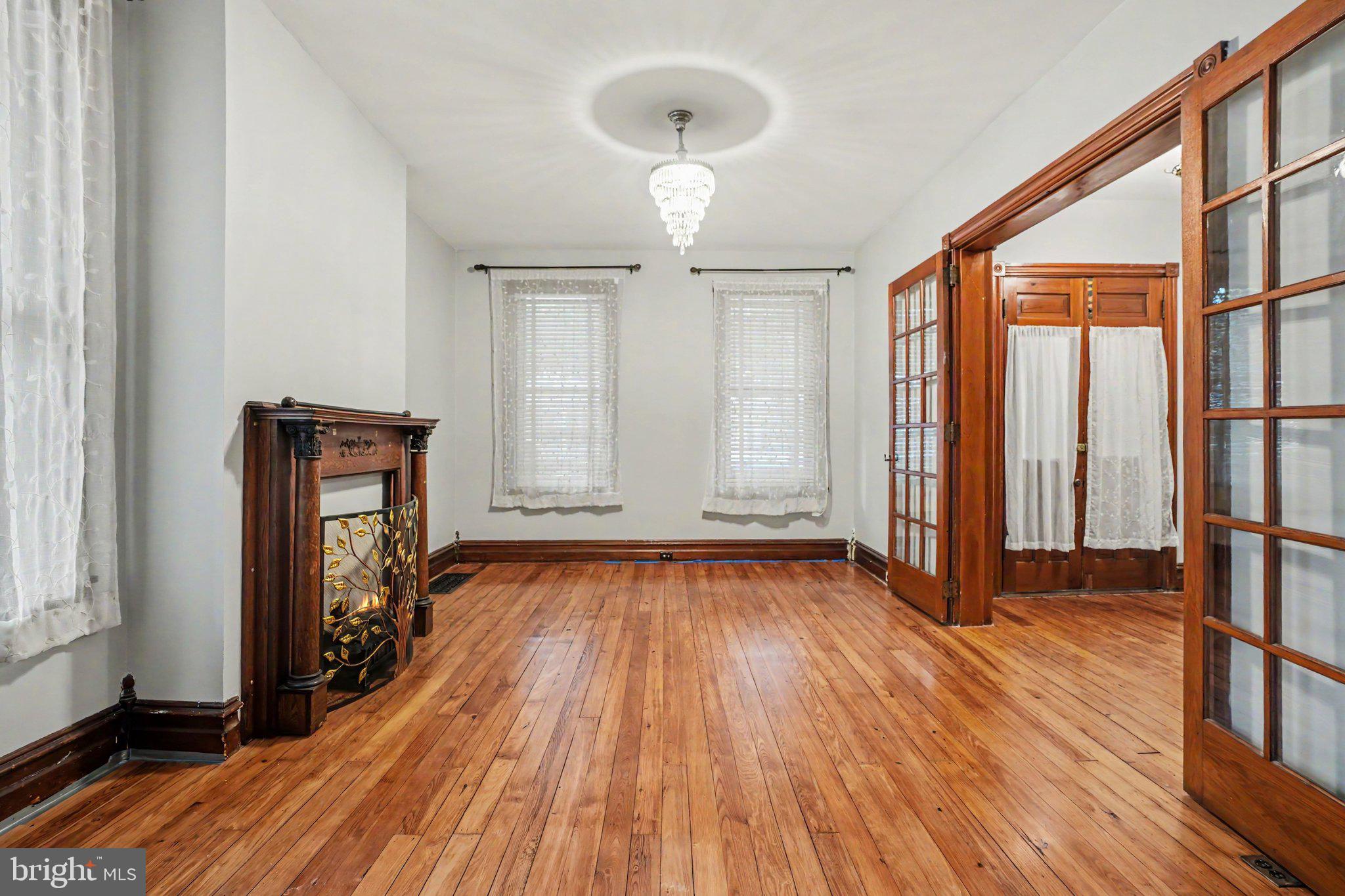 236 S WEST STREET