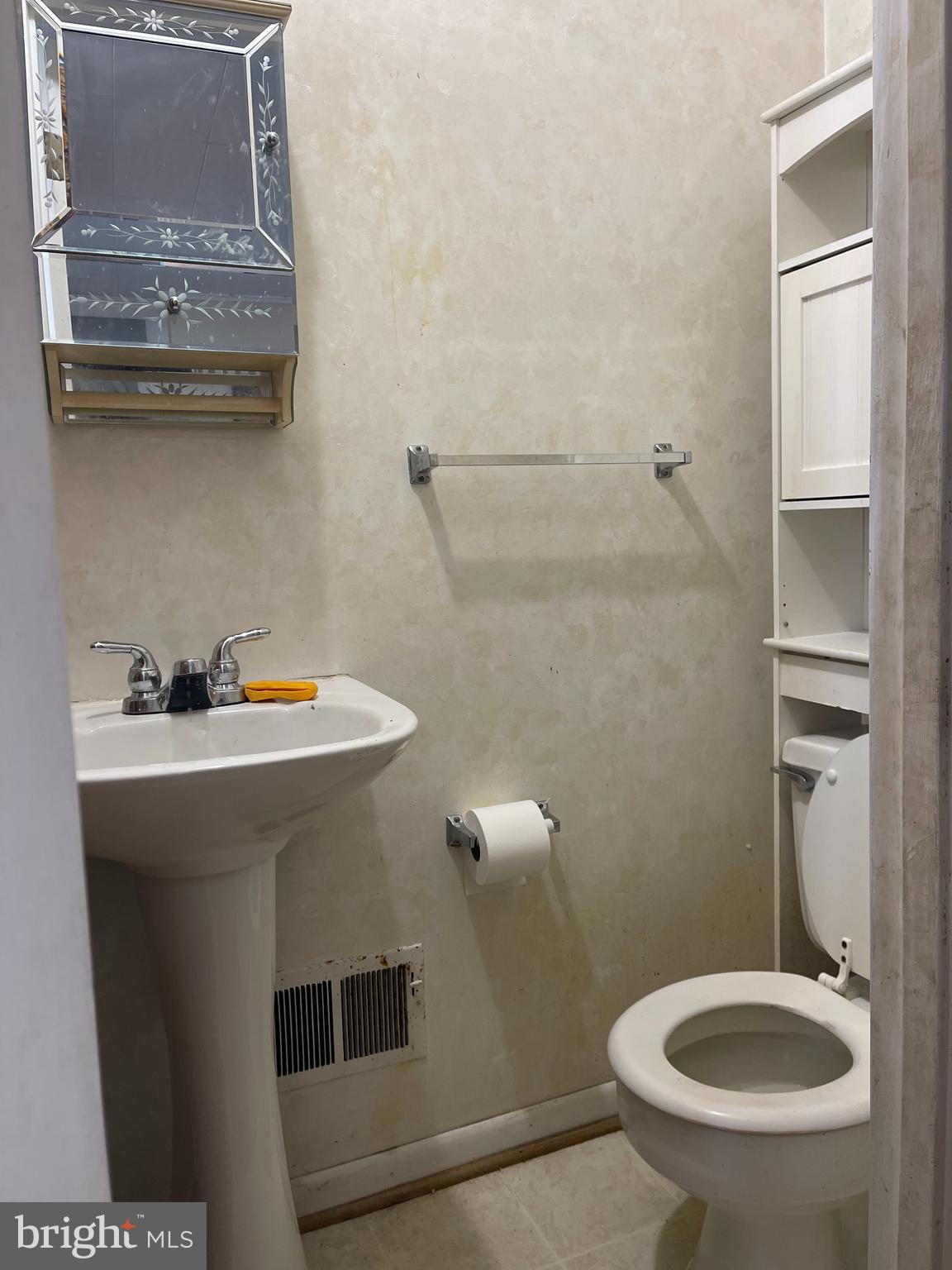 WOODBINE ACRES - Residential