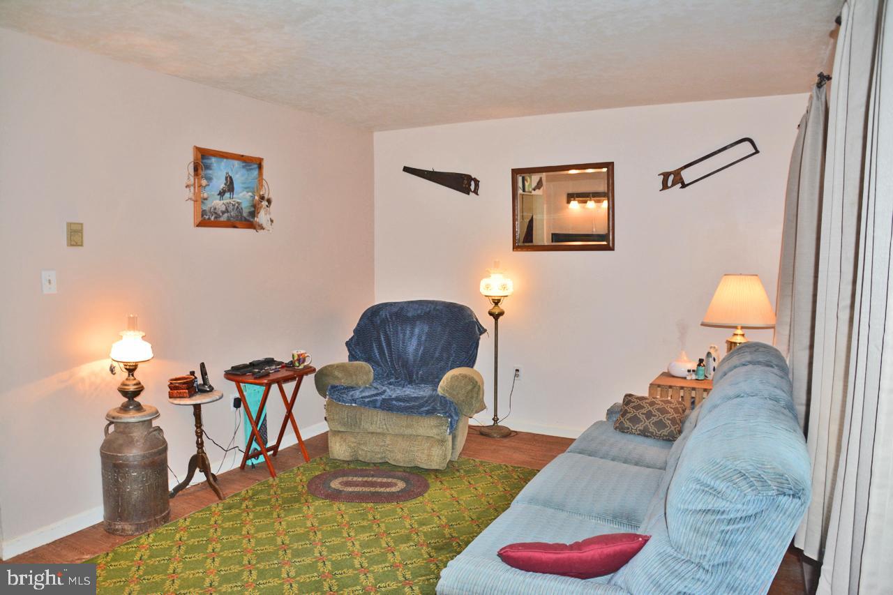 CROSS KEYS - Residential