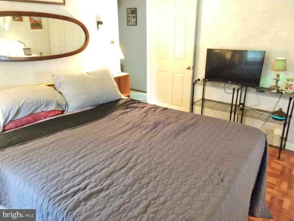 CROSS KEYS - Residential