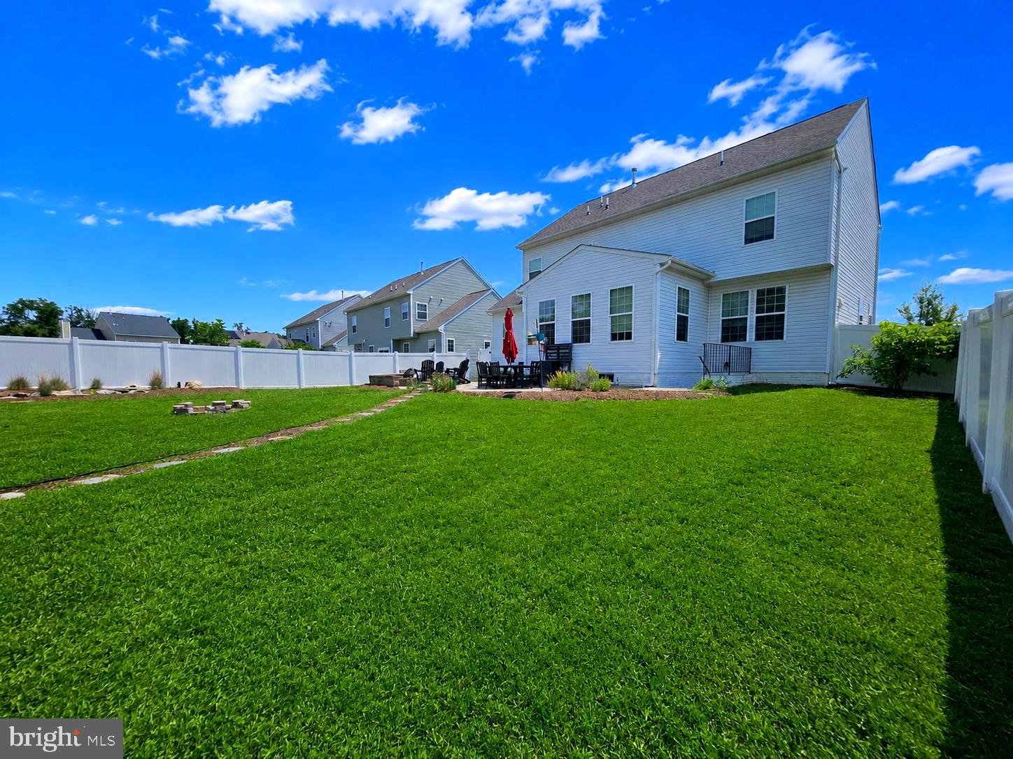 106 BRADLEY COURT