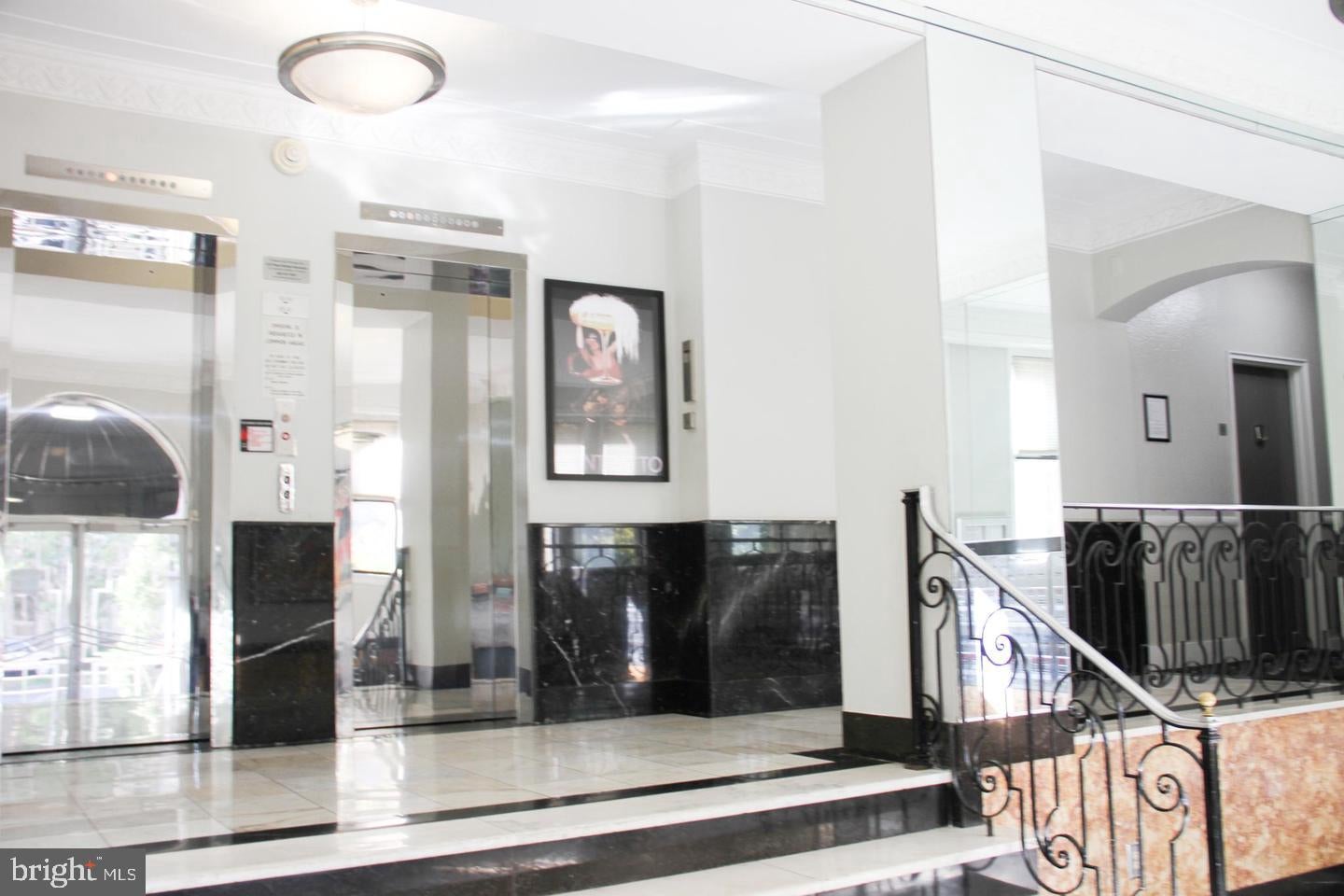 2515 K STREET NW 306