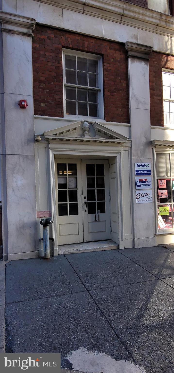 11 N 5TH STREET 3RD FLOOR