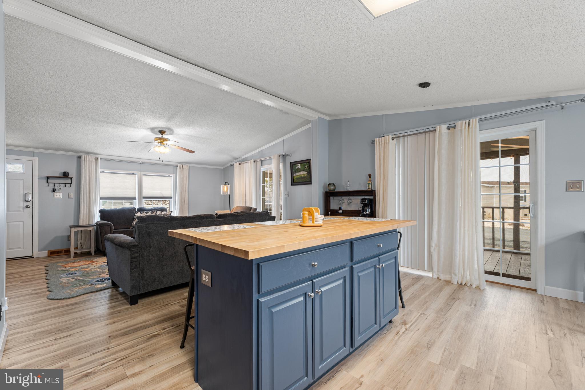 MARINERS COVE - Residential