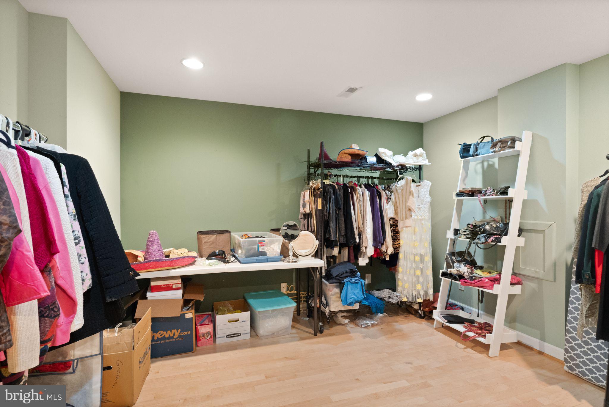 VIRGINIA RUN - Residential