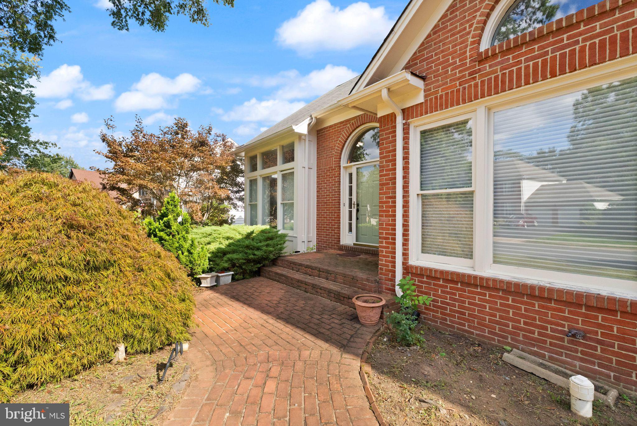 15409 EAGLE TAVERN LANE