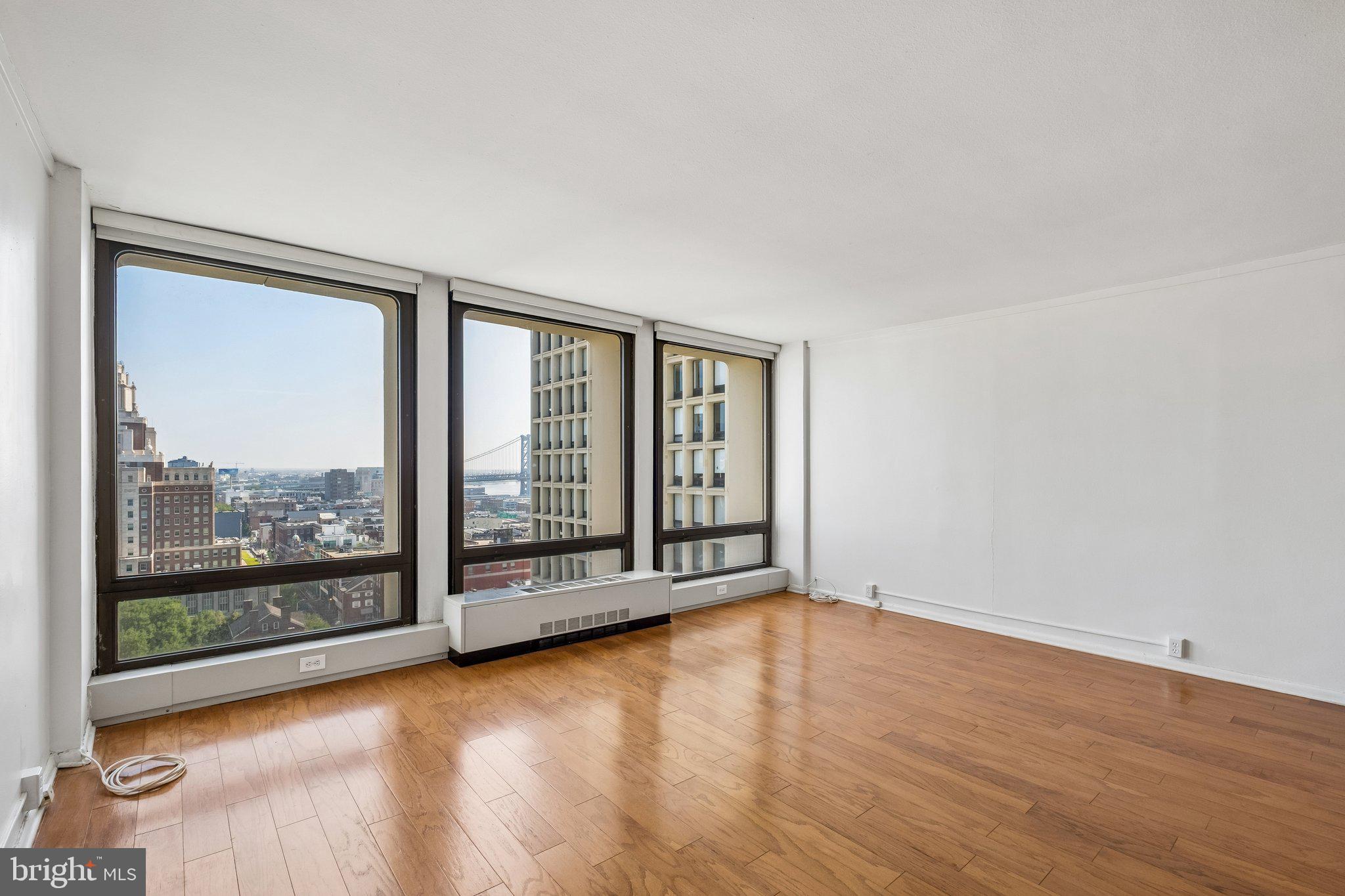 210 LOCUST STREET 18HW