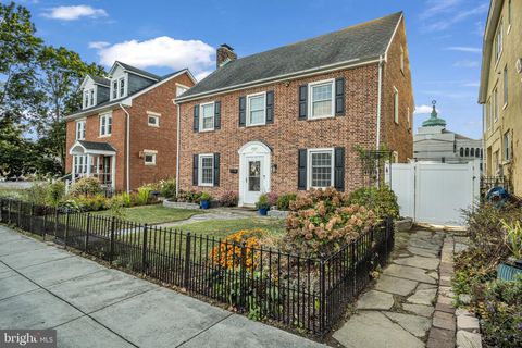 Photo of 2650 N 2nd Street, HARRISBURG, PA 17110 (MLS # PADA2050582)