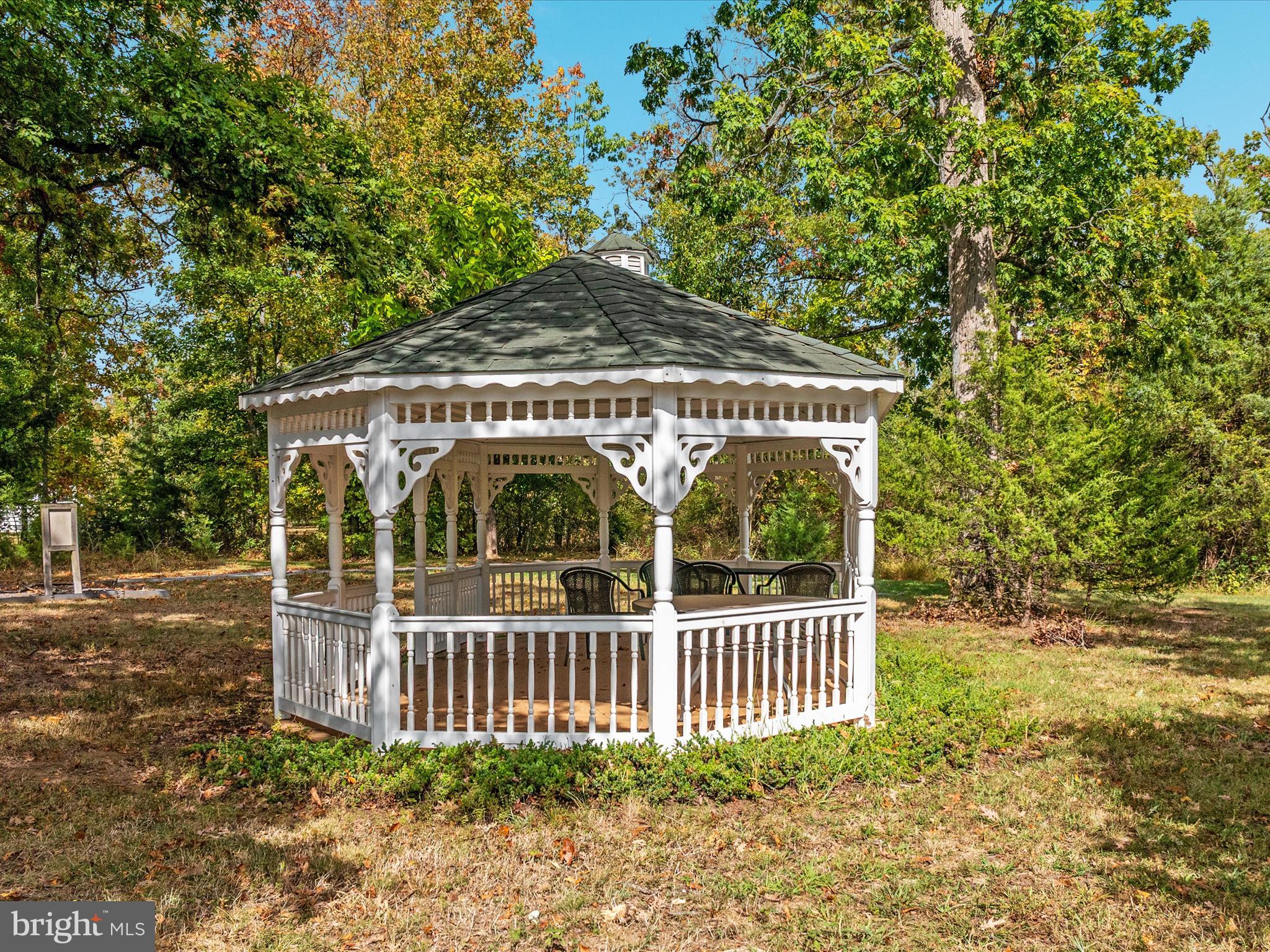 MEADOWS 2 - Residential