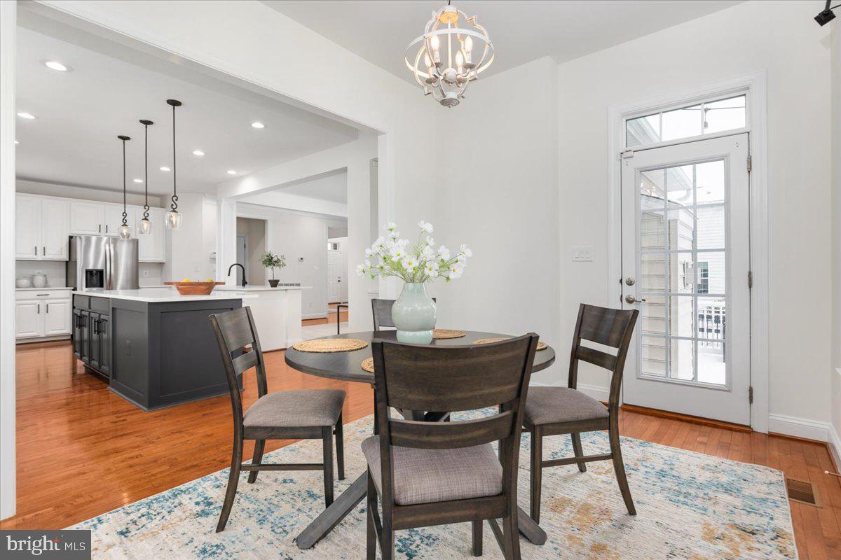 MEADOWS 2 - Residential