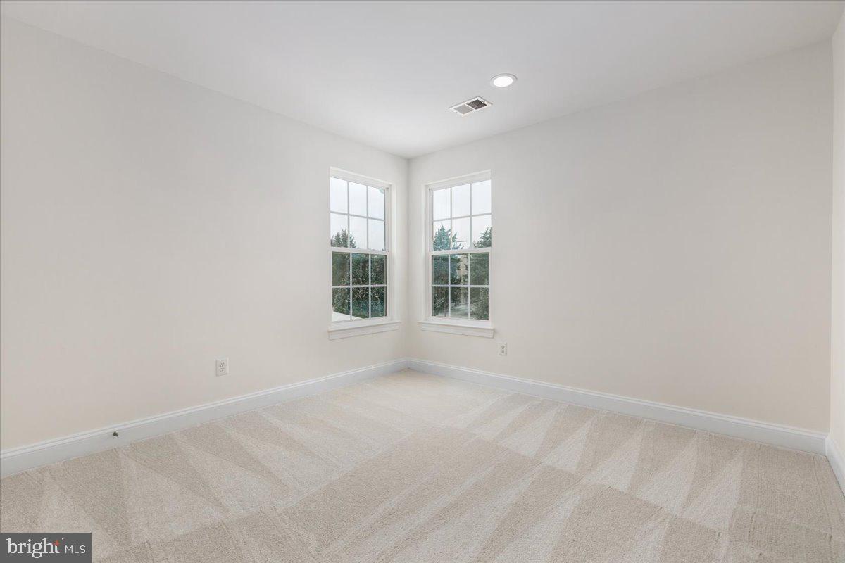 MEADOWS 2 - Residential