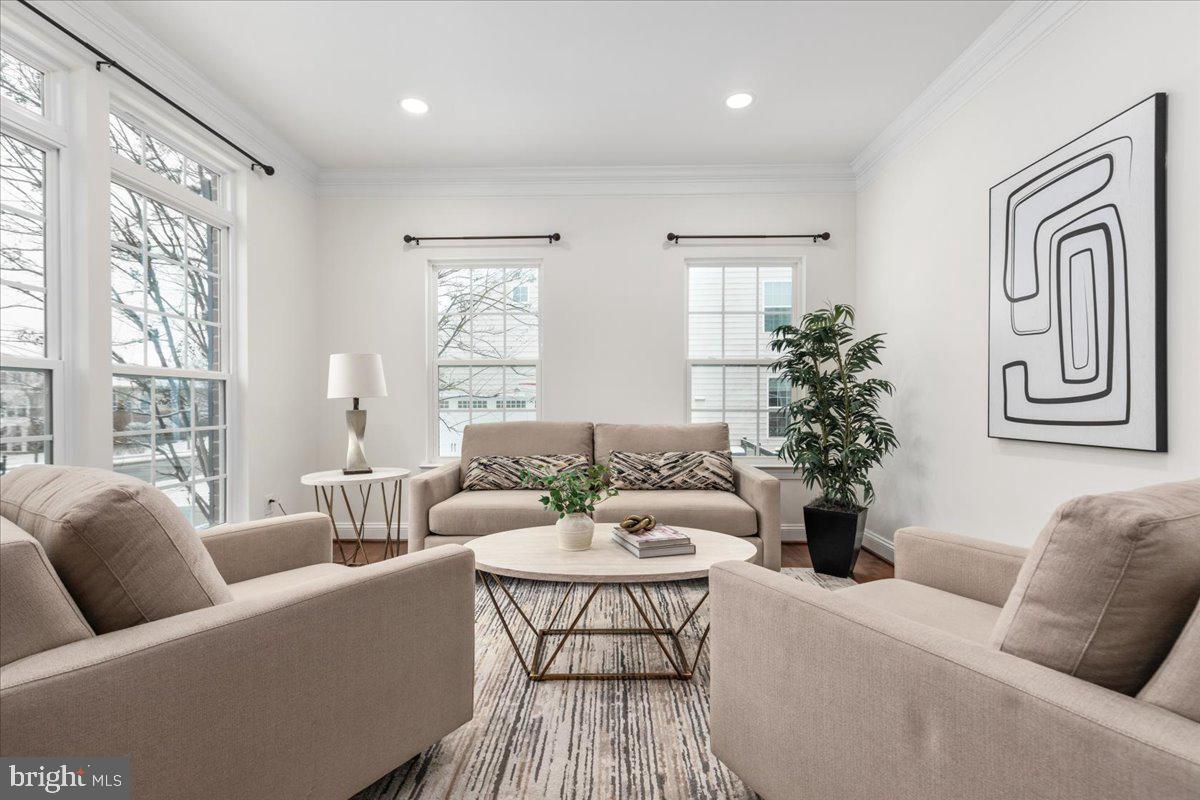 MEADOWS 2 - Residential