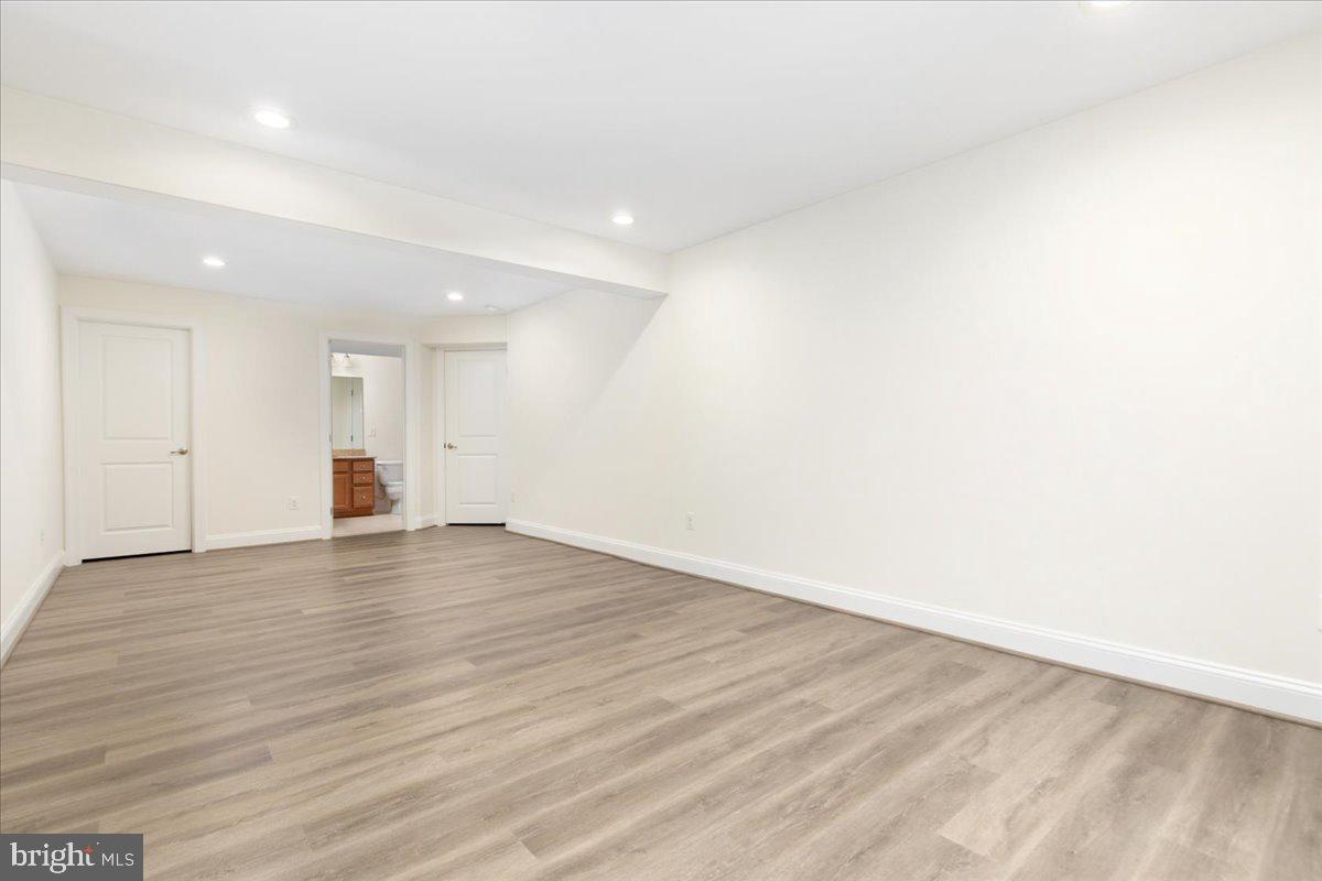 MEADOWS 2 - Residential