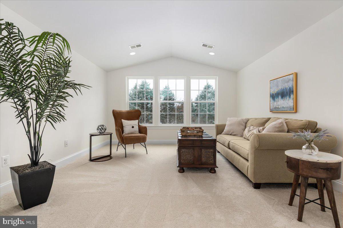 MEADOWS 2 - Residential