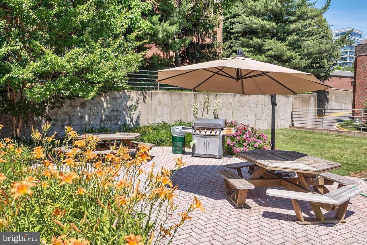 COURTHOUSE - Residential