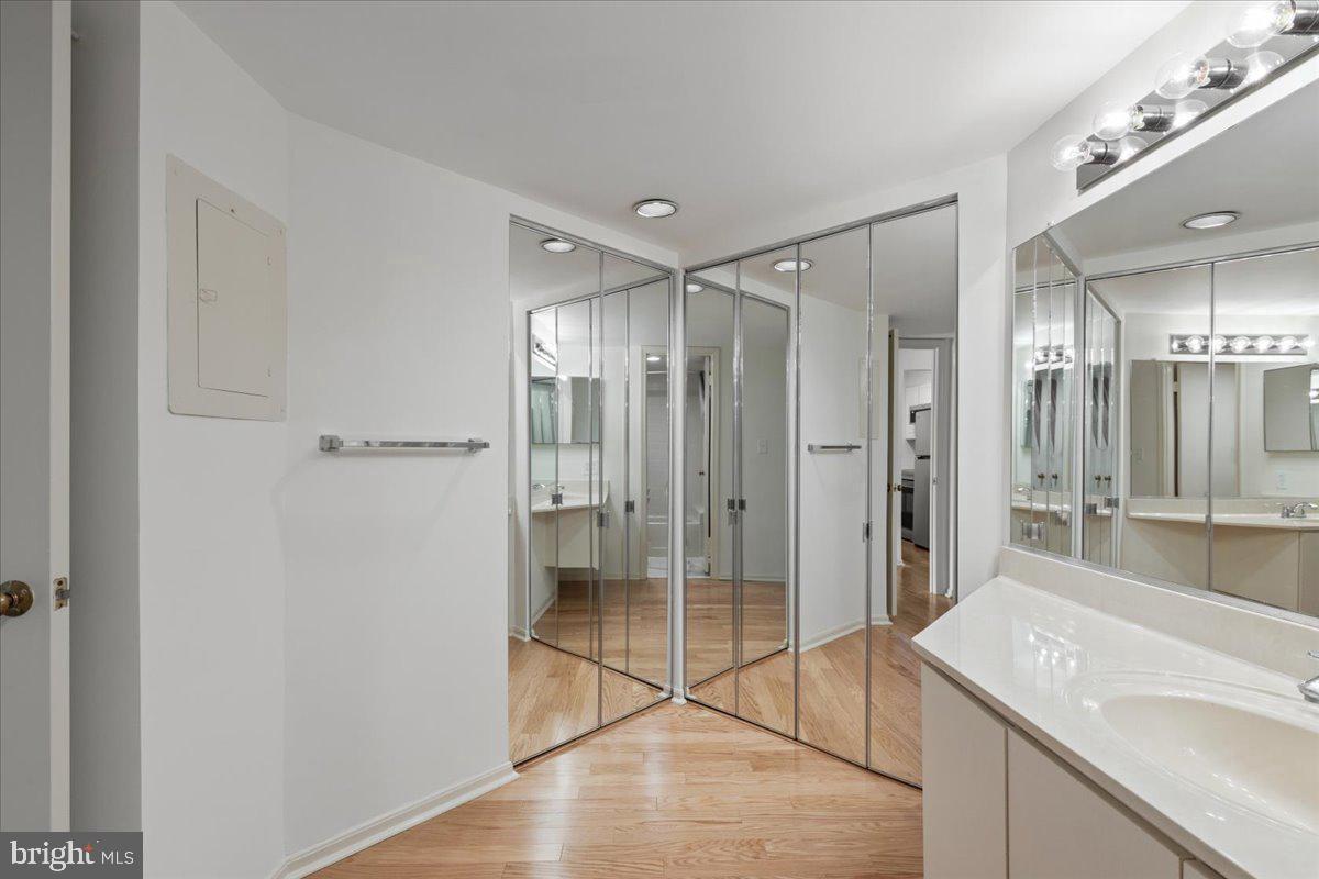 COURTHOUSE - Residential