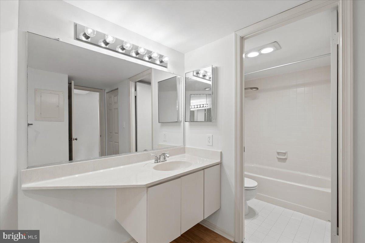 COURTHOUSE - Residential