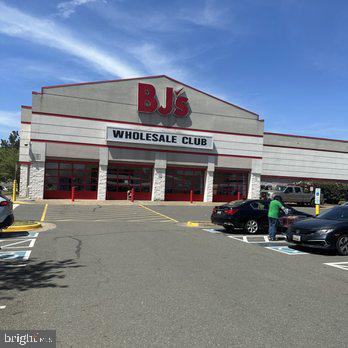 TWENTY-ONE - Residential Lease