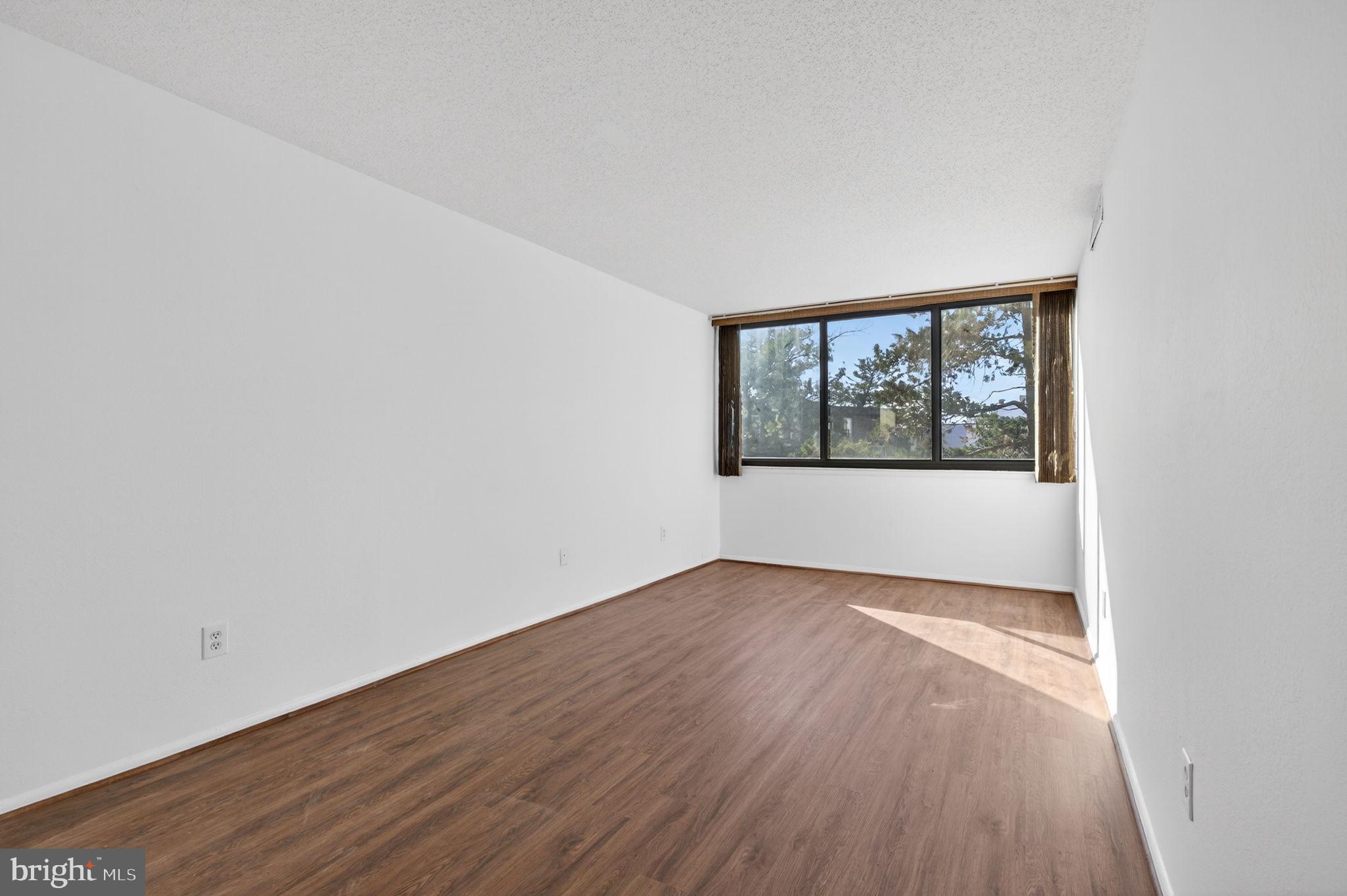 TWENTY-ONE - Residential Lease