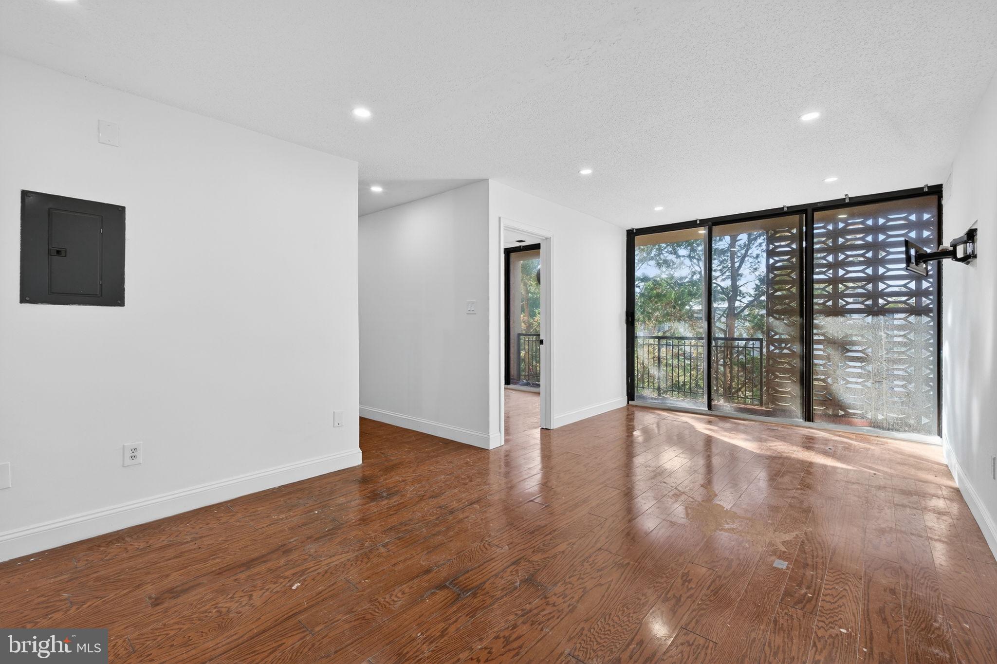 TWENTY-ONE - Residential Lease