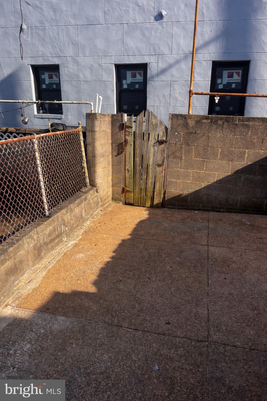 HIGHLANDTOWN - Residential