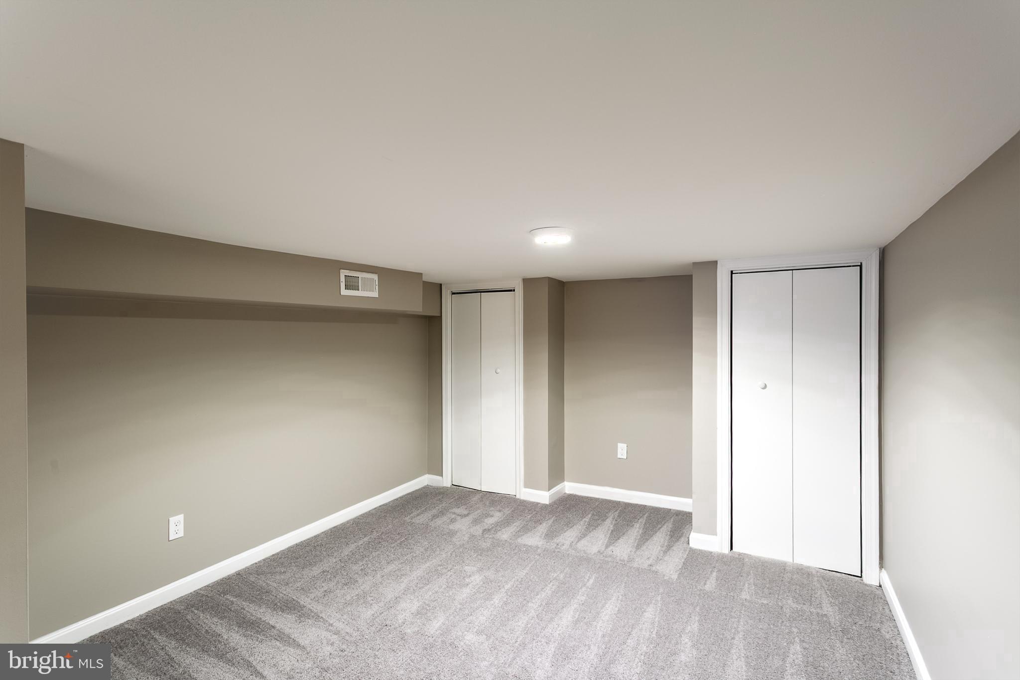 HIGHLANDTOWN - Residential