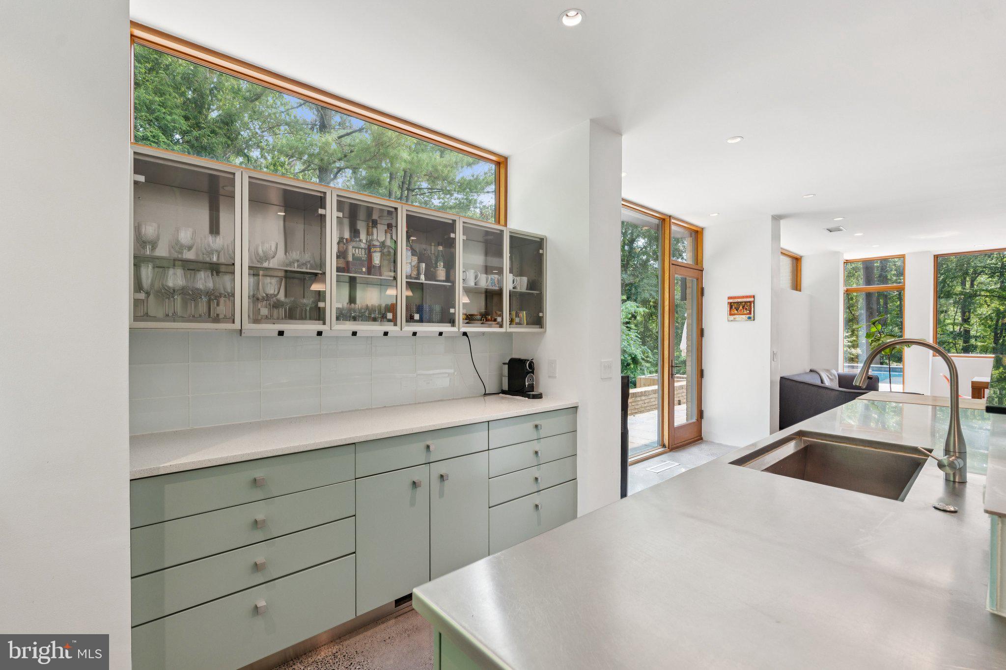 ARLINGWOOD - Residential