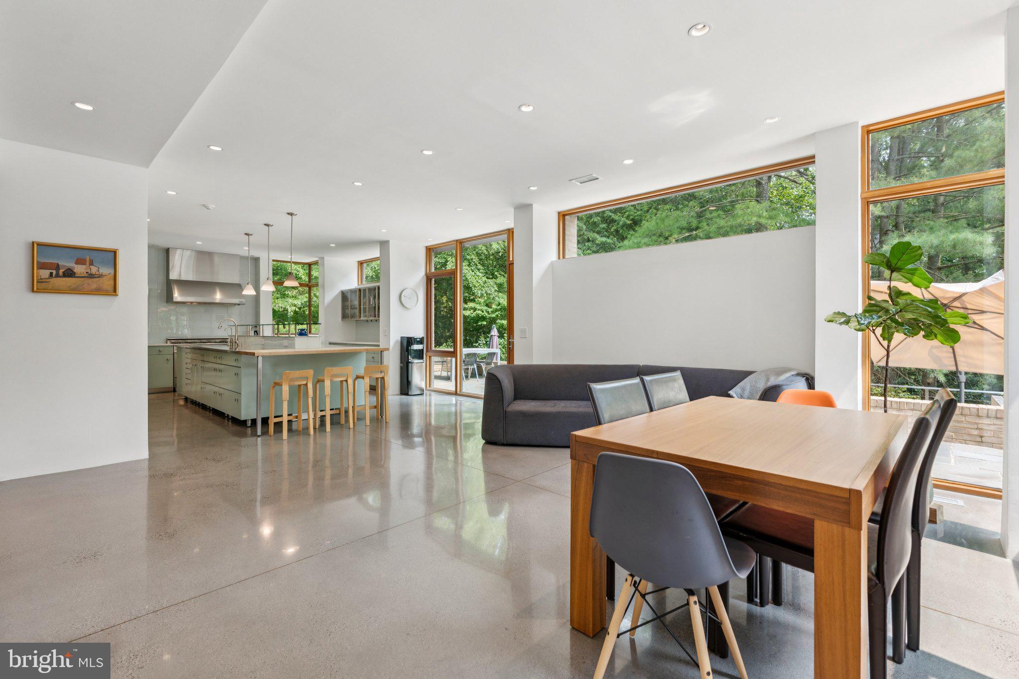 ARLINGWOOD - Residential