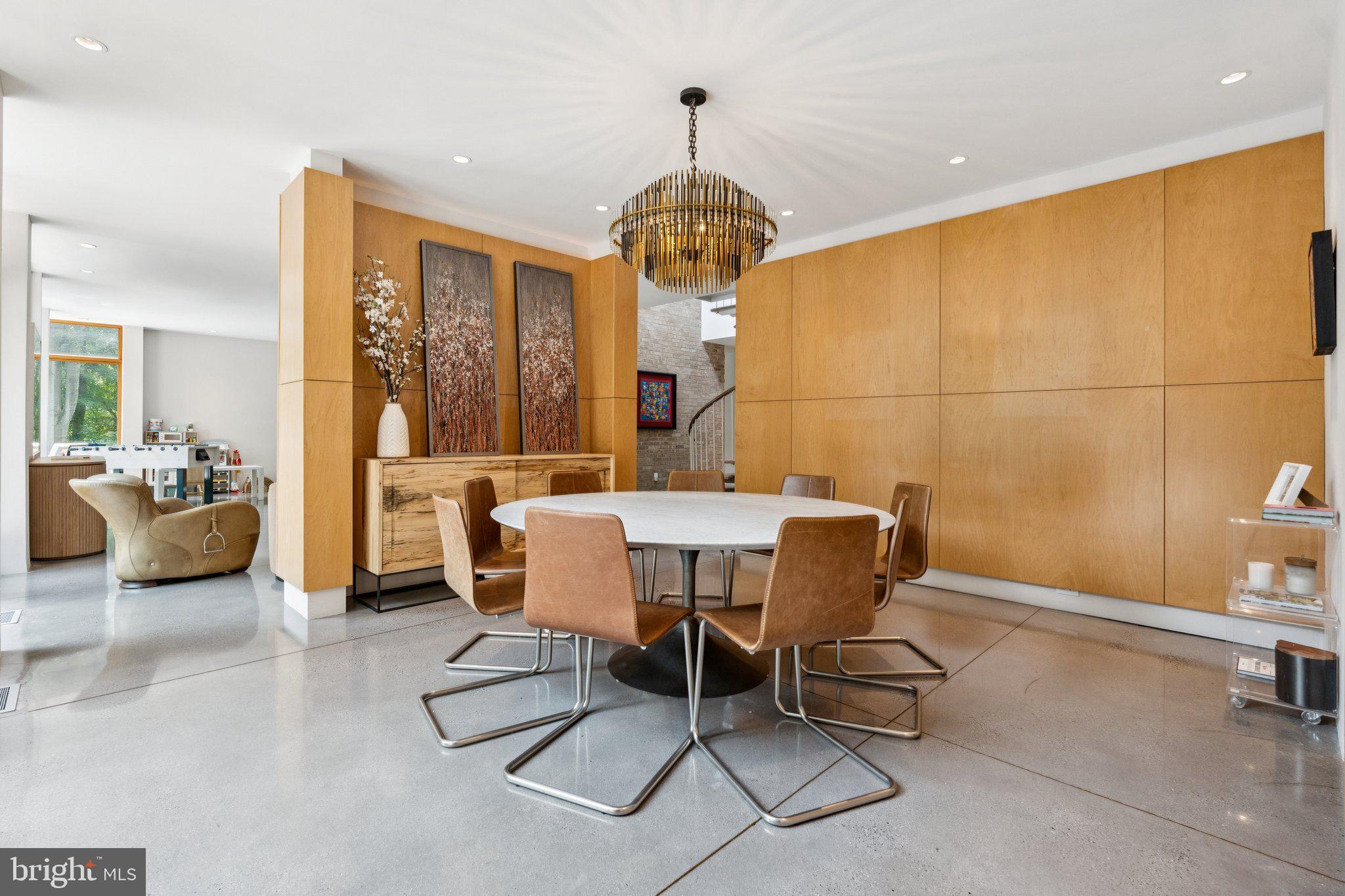 ARLINGWOOD - Residential