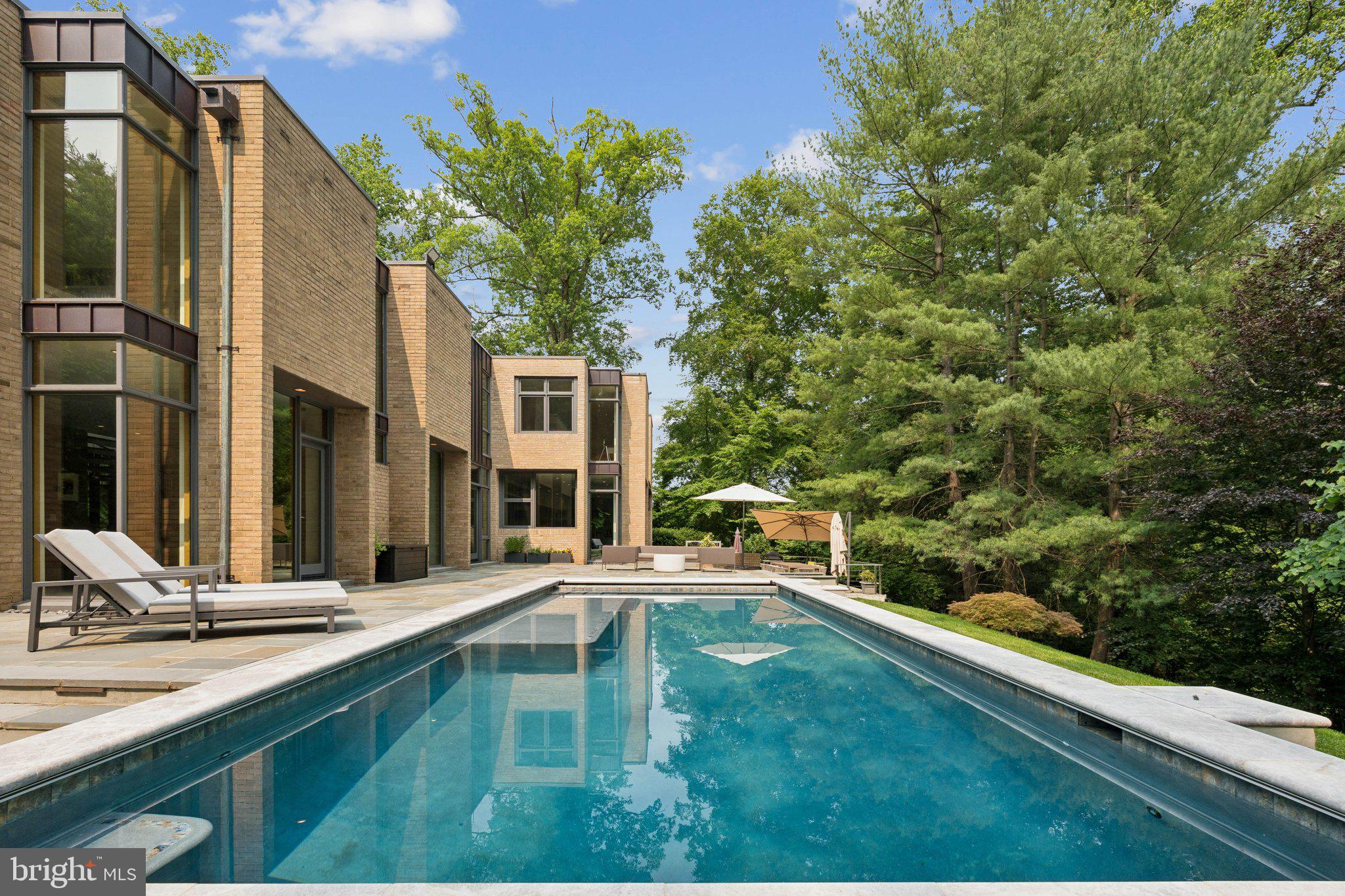 ARLINGWOOD - Residential