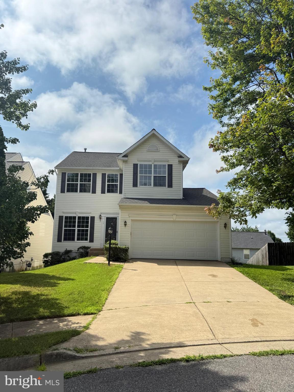 Discover an exceptional renovated residence situated within the picturesque community of England Run. This remarkable property features an inviting ambiance, complemented by gleaming hardwood floors that extend throughout the entire home. The property has been upgraded with new flooring throughout, fresh paint, abundant natural light, and includes two garage spaces in a cul-de-sac neighborhood, among other enhancements.