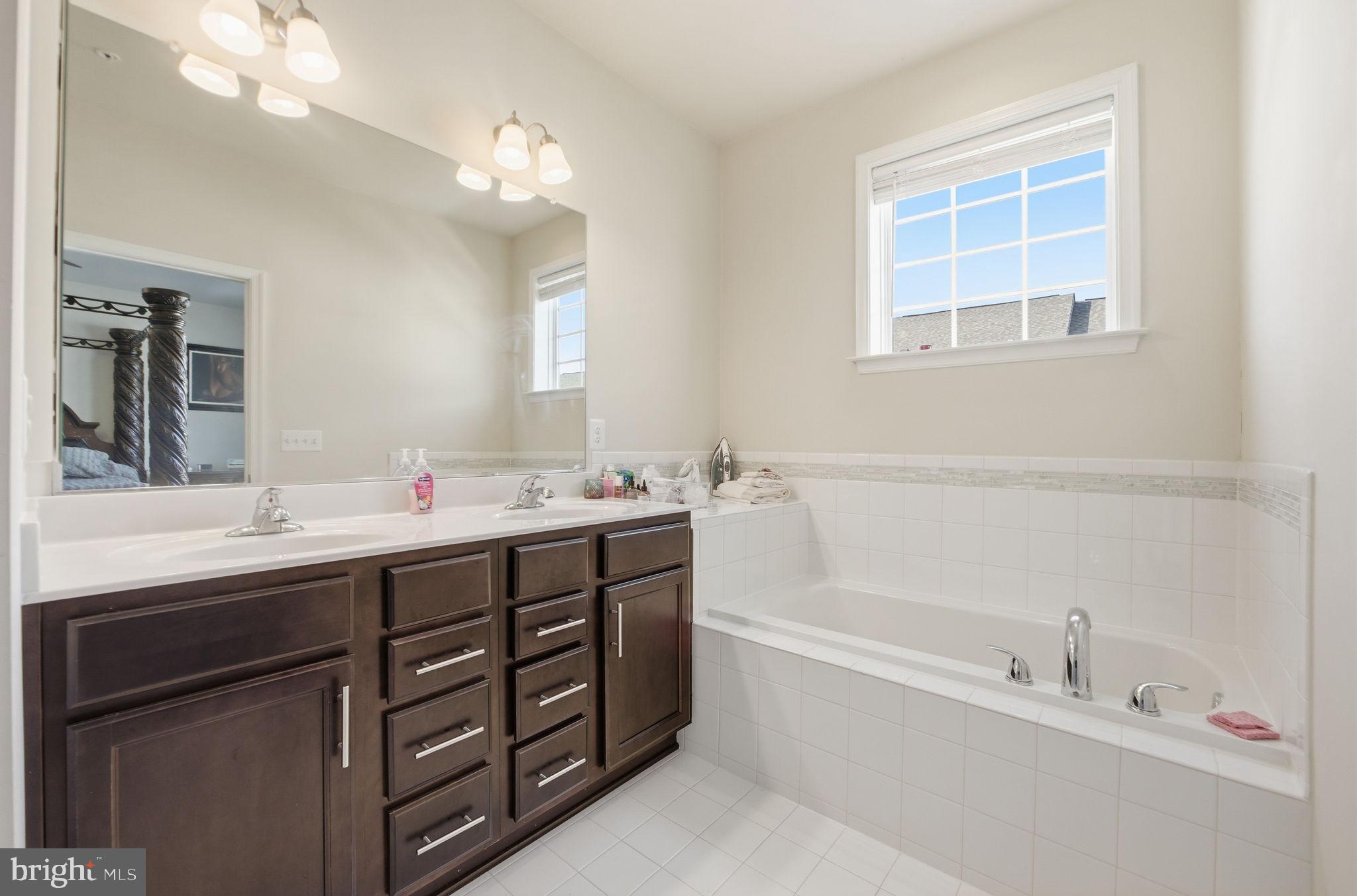 SMITH HOME FARM - Residential