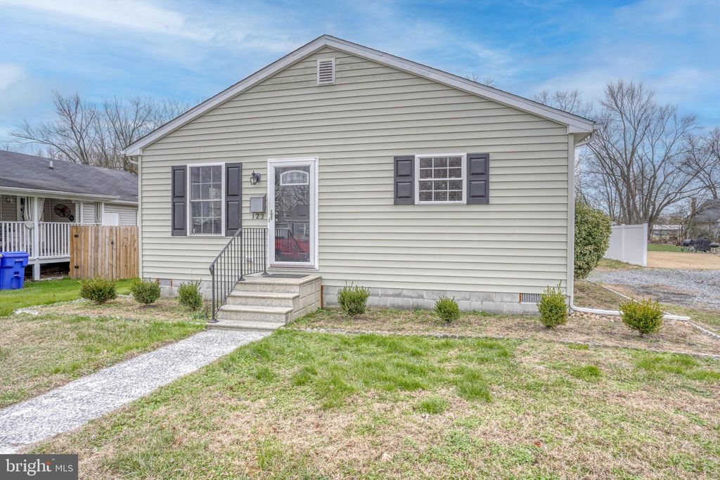 Photo of 123 W Mispillion Street, HARRINGTON, DE 19952 (MLS # DEKT2043094)