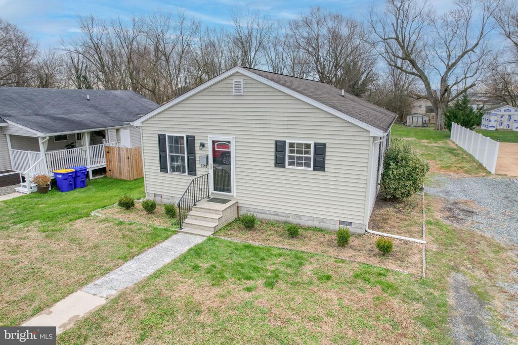 Photo of 123 W Mispillion Street, HARRINGTON, DE 19952 (MLS # DEKT2043094)