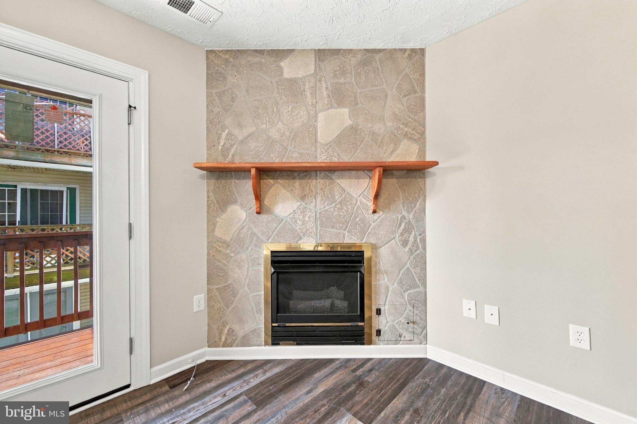 1290 OX ROAD E-6